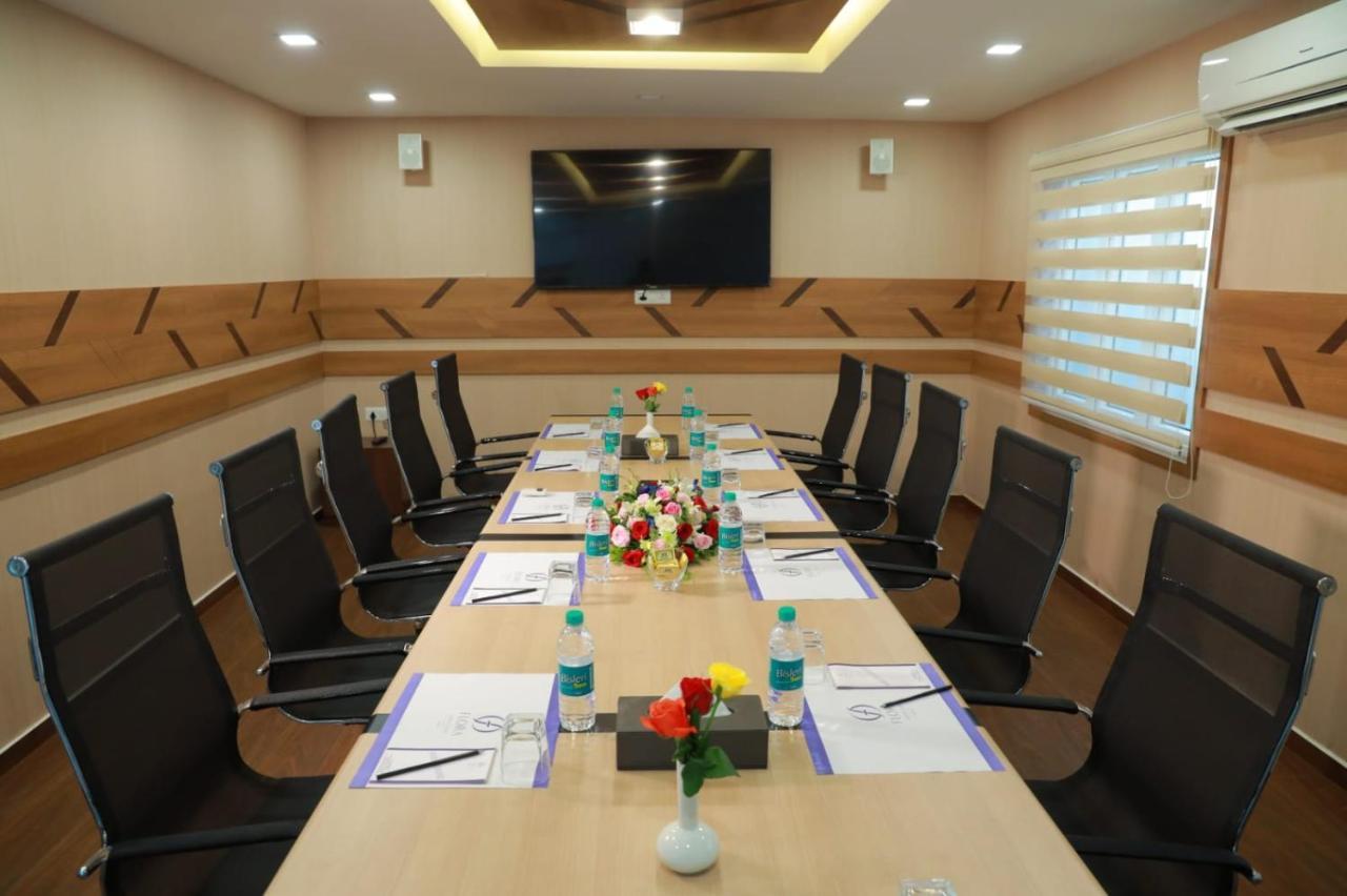 Flora Charishma Residency Aluva Hotel Kochi Exterior photo